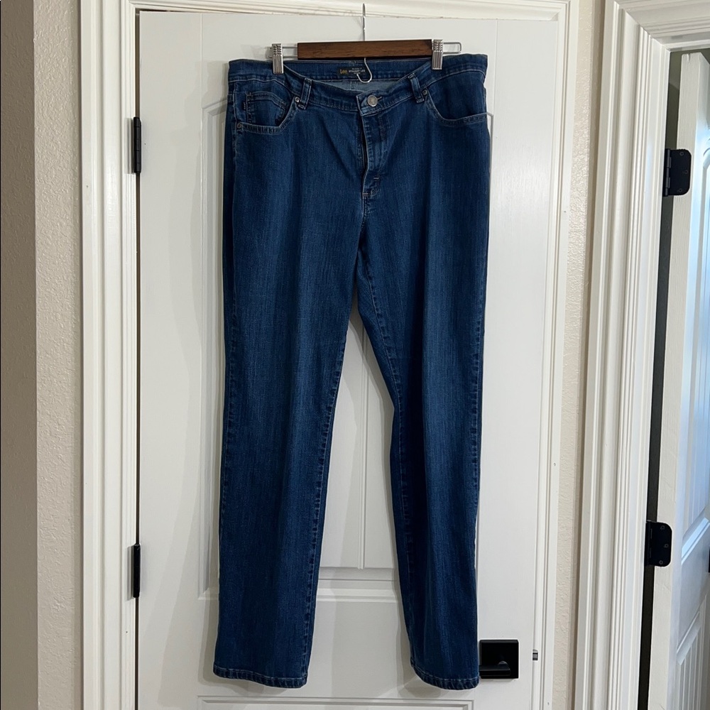 Lee Relaxed Fit Straight Leg Jeans - Blue